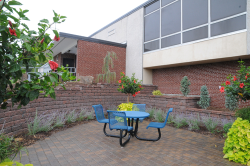 VERSA-LOK retaining wall on UW-Stout campus